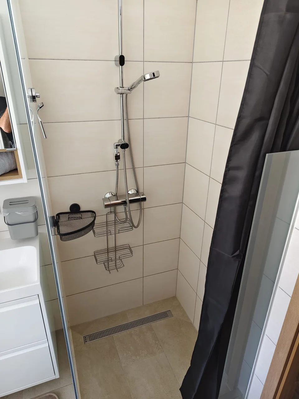 Dusche im Apartment Alter Brummi