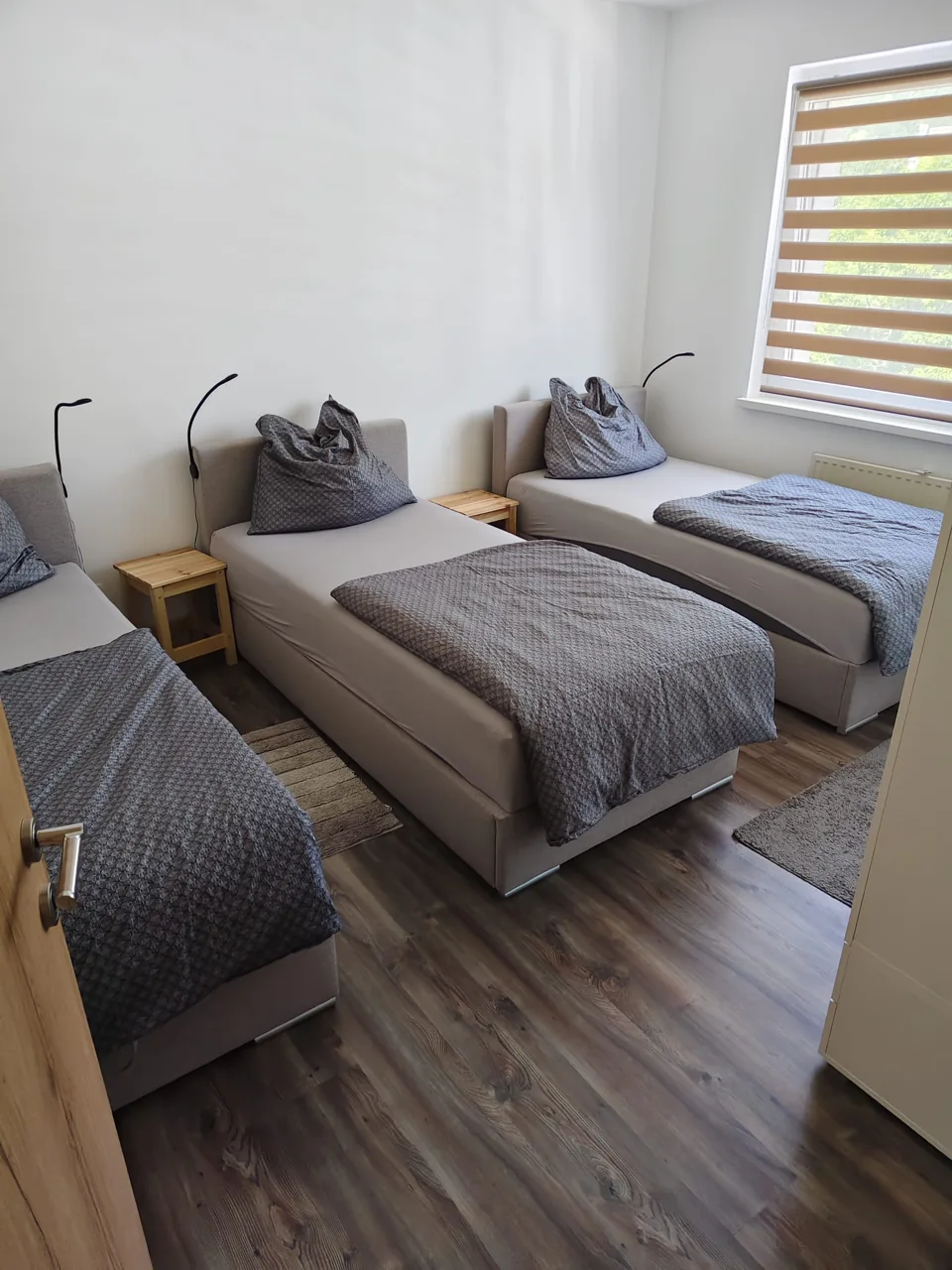 Zwei Einzelbetten im Apartment Alter Brummi