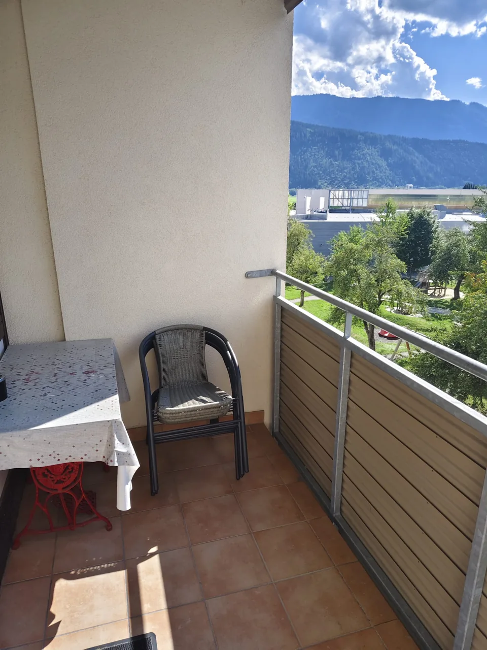 Balkon mit Blick auf die Berge im Apartment Liezen